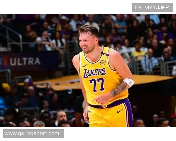 克莱回忆初见东契奇时的印象科比亲临现场助阵让他特别难忘 克莱回忆初见东契奇时的印象科比亲临现场助阵让他特别难忘